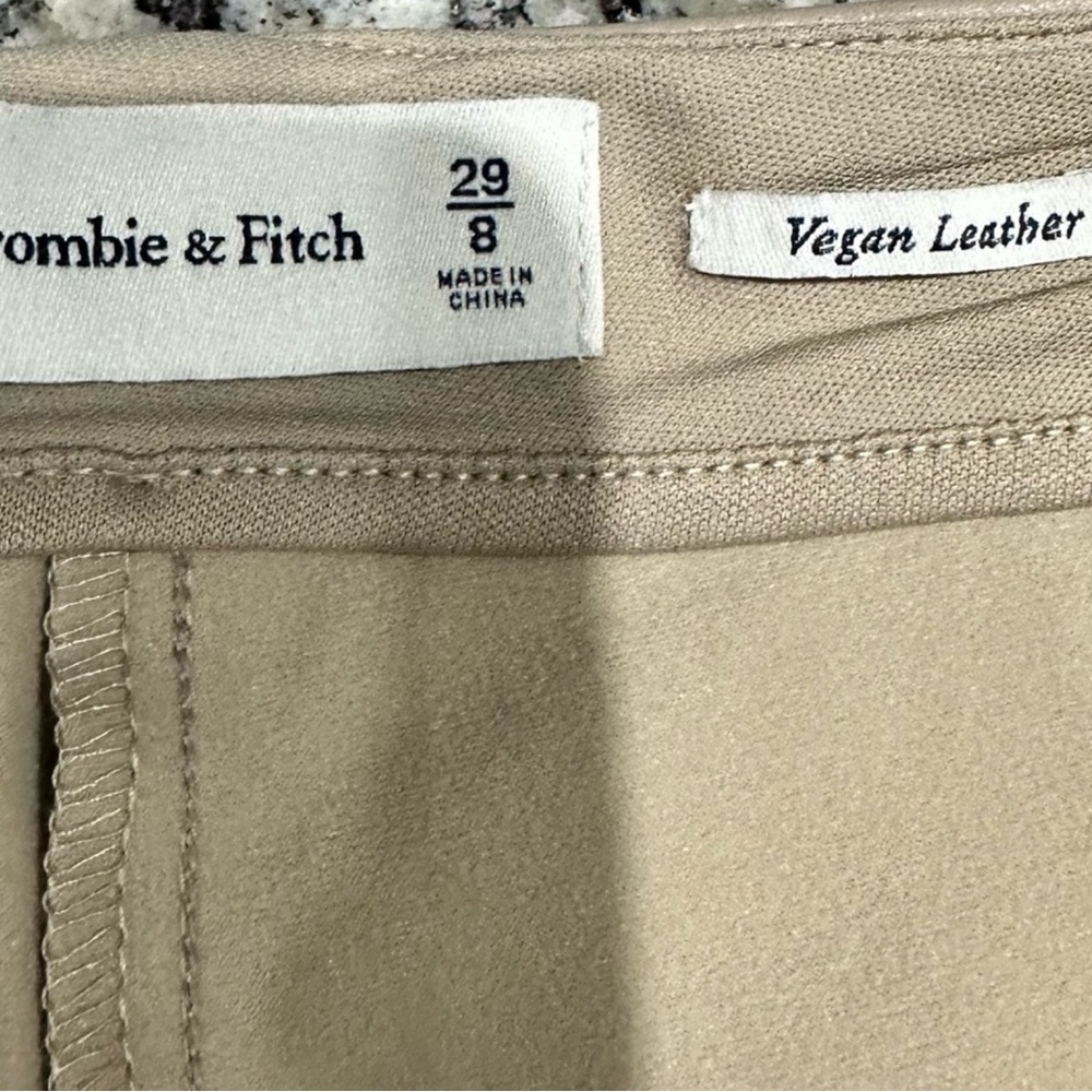 ABERCROMBIE and Fitch women’s vegan flared pants size 29/8 NWT - Picture 7 of 7